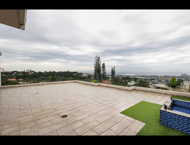 4 BEDROOM PENTHOUSE FOR SALE IN MORNINGSIDE